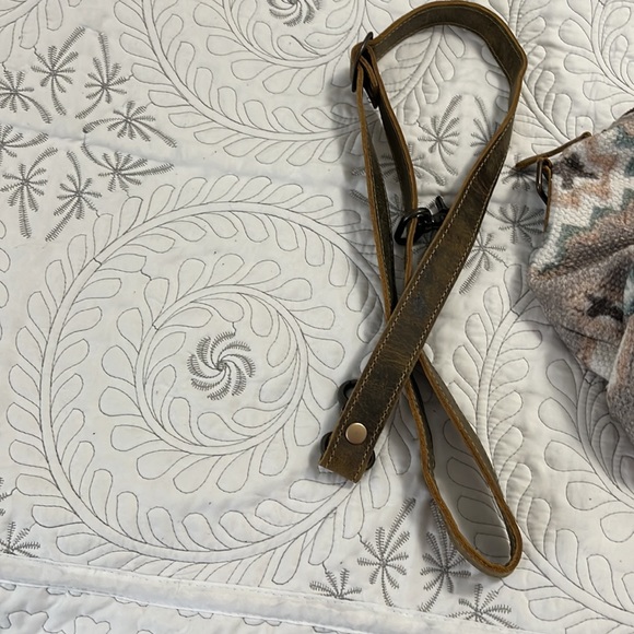 Myra Bag Rustic Patterned Travel Bag - Picture 4 of 4